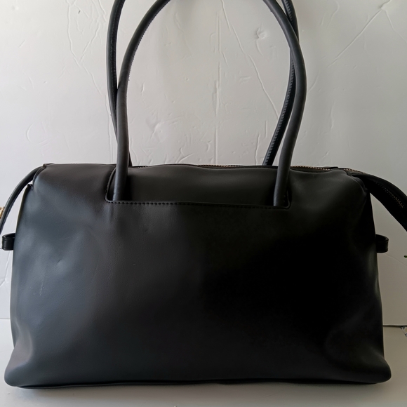 a new day Classic Black Shoulder Bag - Picture 2 of 13
